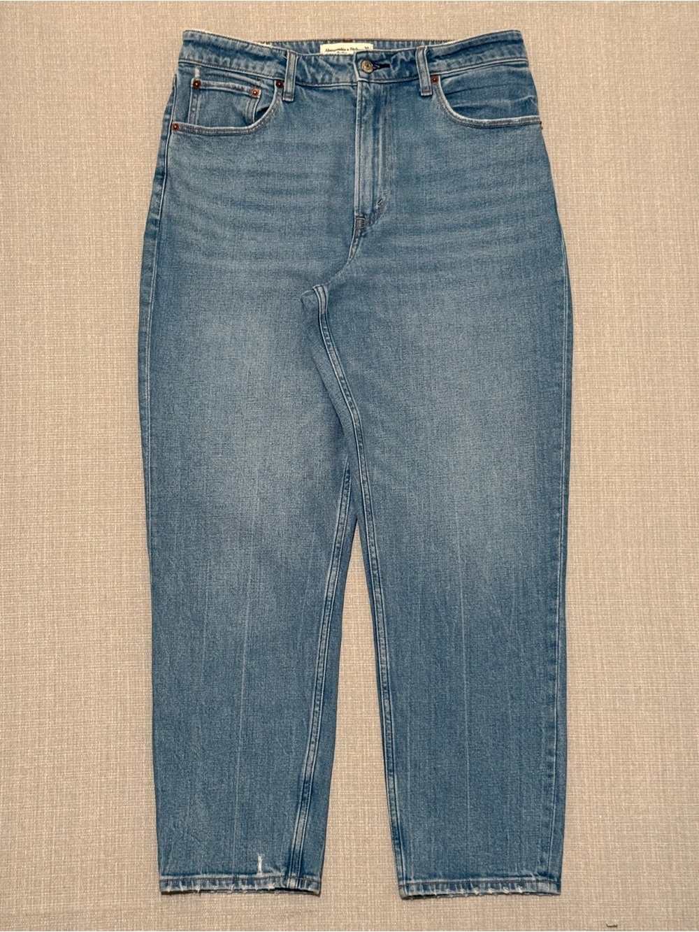 Abercrombie Curve Love The Mom High Rise Jeans 30/10 Light Wash Ankle Straight
